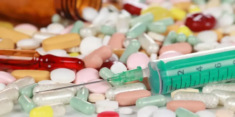 Qual droga deixa o dedo amarelo: sinais de uso